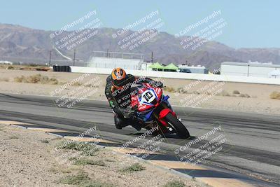 media/Oct-30-2025-Racers Edge (Thu) [[dabbdaf680]]/2-A Group/Session 3 (Turn 15 Inside)/